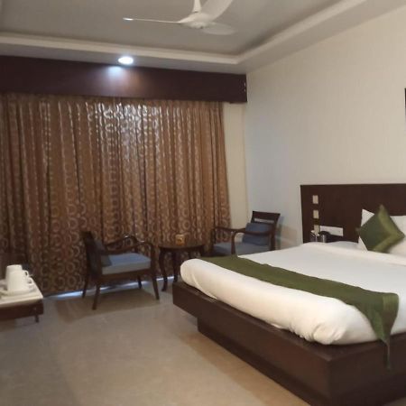 Hotel Rns One Subrahmanya Esterno foto