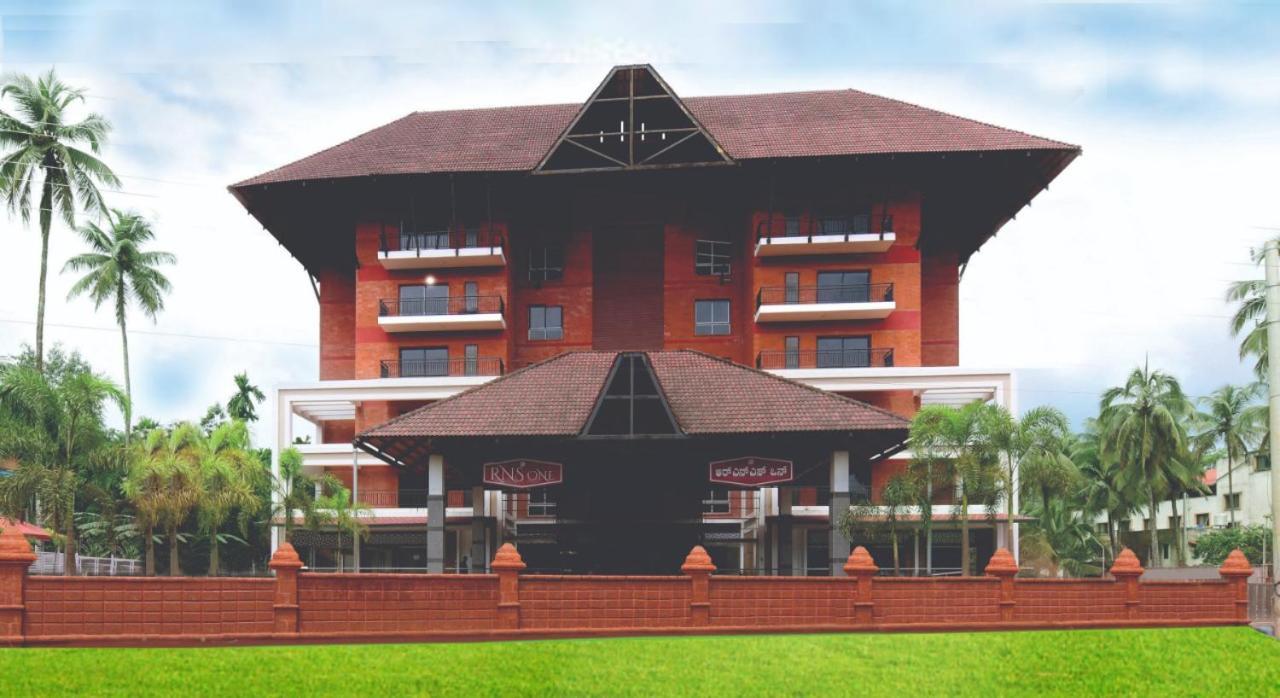 Hotel Rns One Subrahmanya Esterno foto