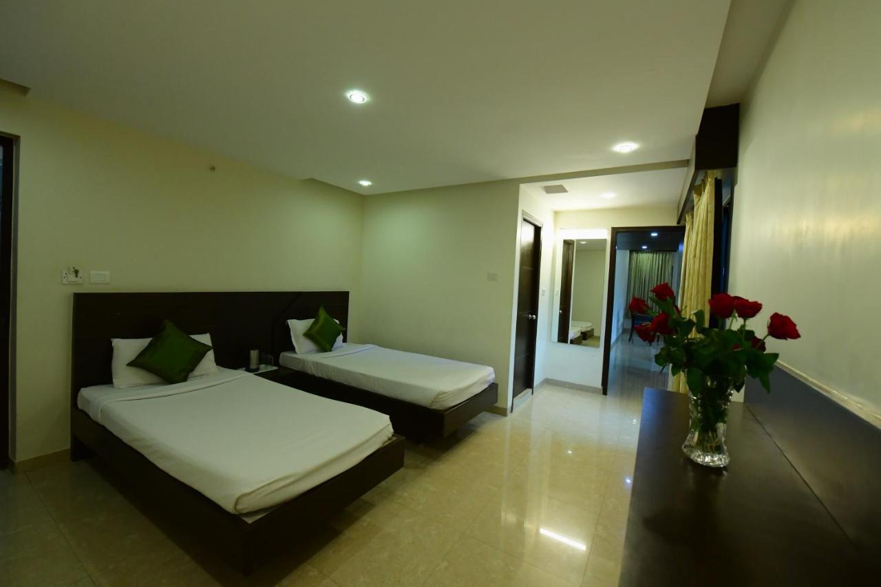 Hotel Rns One Subrahmanya Esterno foto