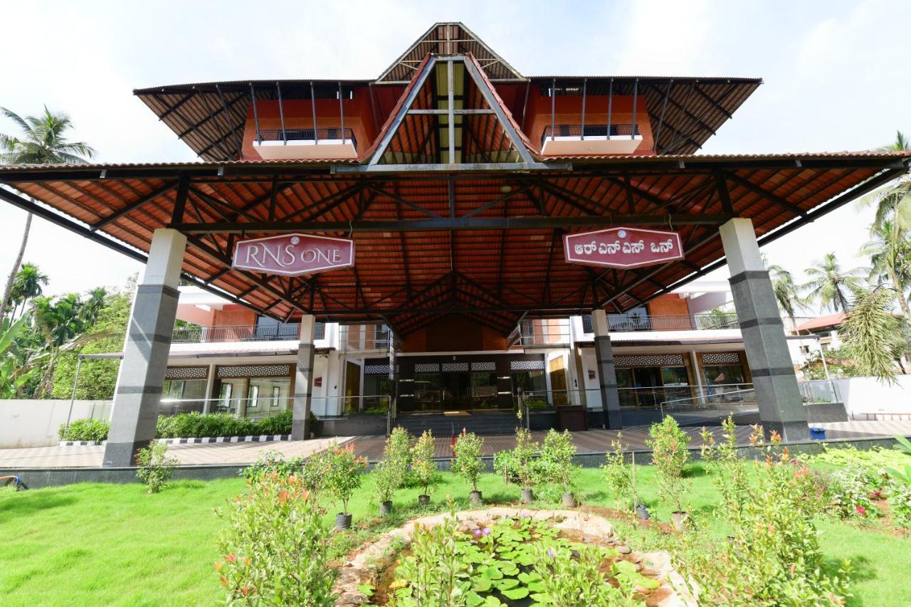 Hotel Rns One Subrahmanya Esterno foto